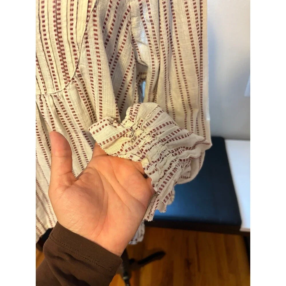 Elizabeth and James Romantic Peasent Blouse Ivory and Red Size M